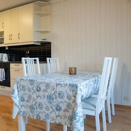 2 And 3 Rooms Apartments Tromso Room photo